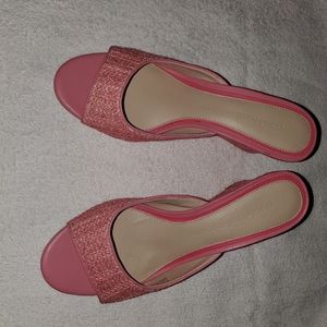 Cupcakes and cashmere wedges